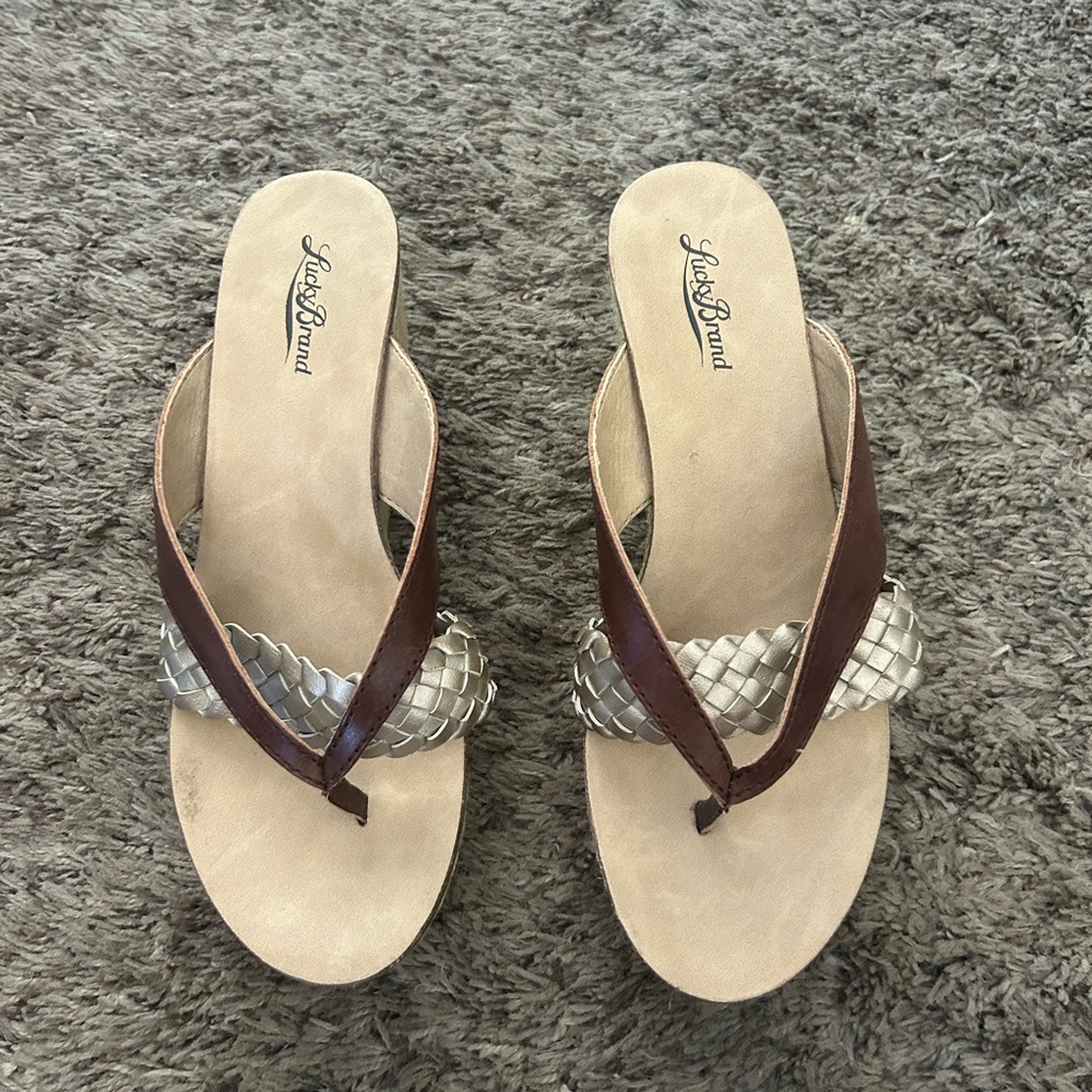Lucky Brand Sandals with V-Shape Thong Design